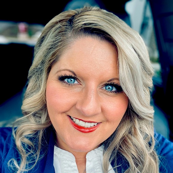Meet your Posher, Jayna - Picture 1 of 1